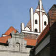 Szczyty kaplicy Działyńskiech i nawy głównej