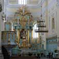 Widok z nawy głównej na prezbiterium